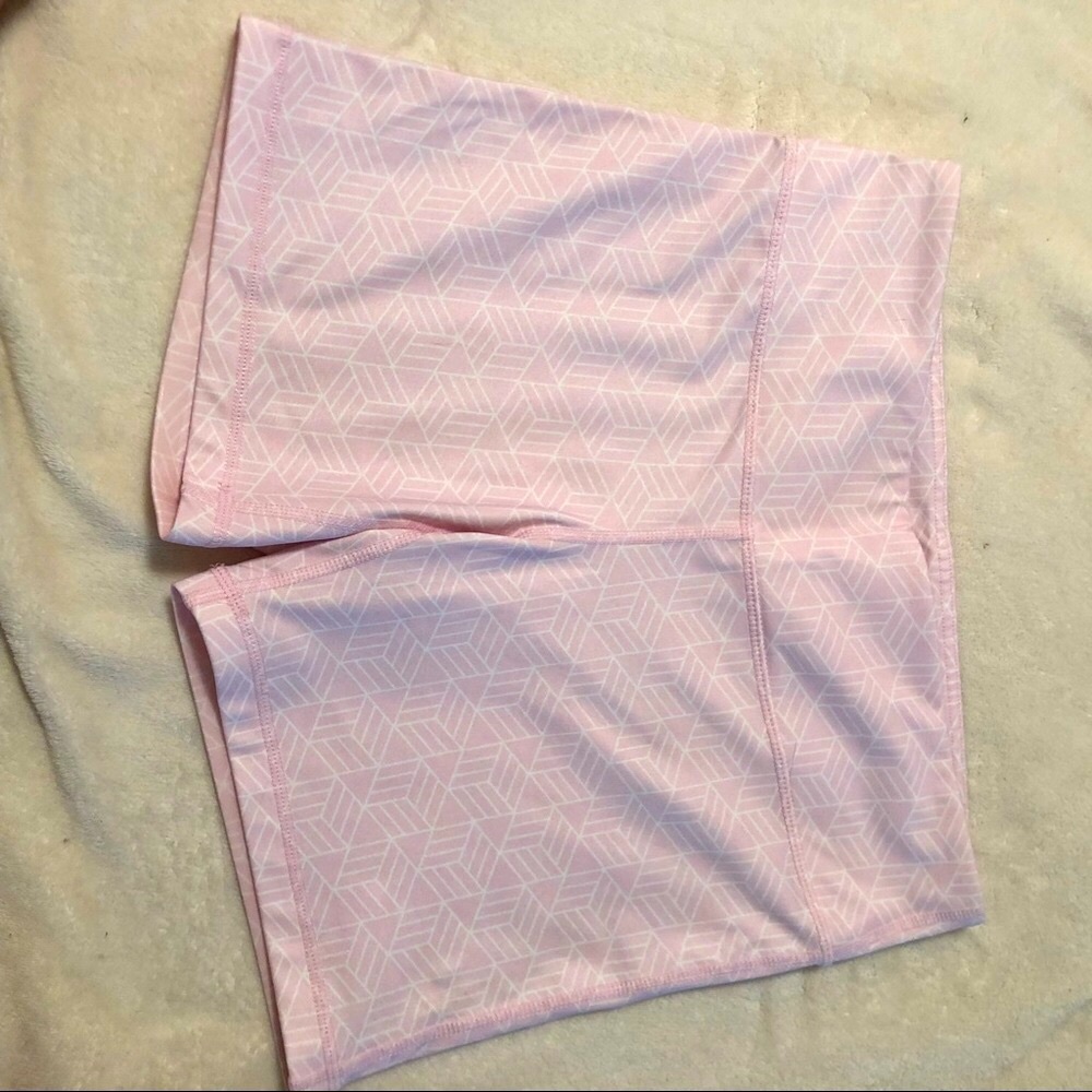 New IAB MFG Medium Women’s Workout Shorts